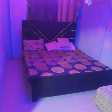 Aj Room Service Civic Center Rawalpindi Esterno foto