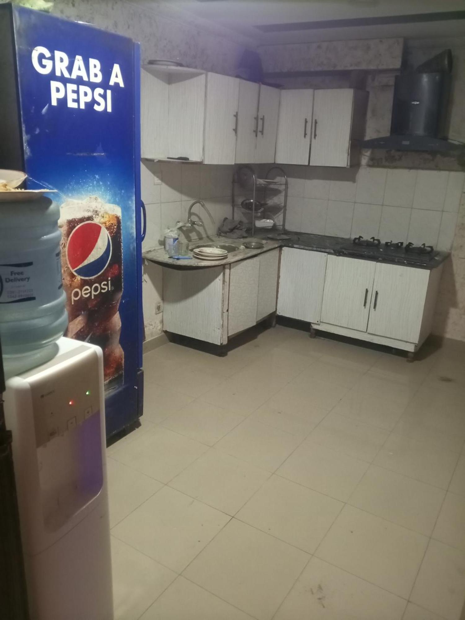Aj Room Service Civic Center Rawalpindi Esterno foto